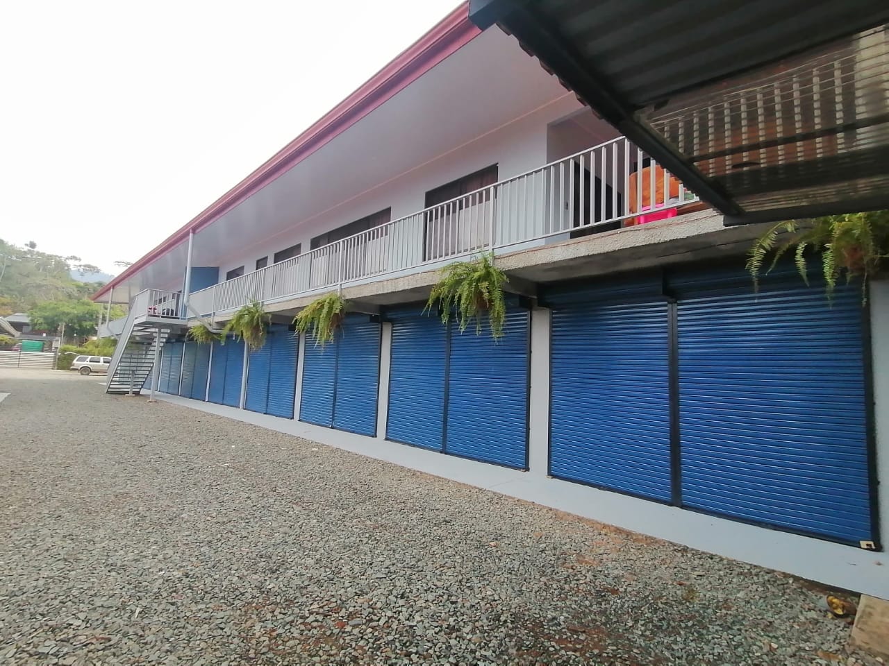 Uvita Storages sunny day